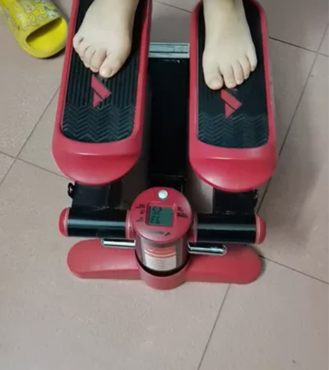 踏步机 用的很少，闲置了一段时间。MERA...