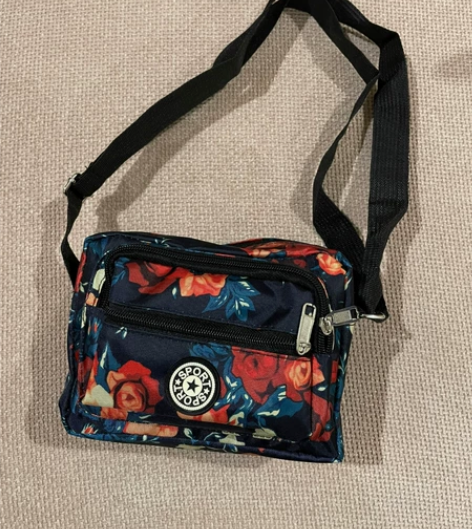 全新防水零钱手机包，4个外袋+1个内袋，包...