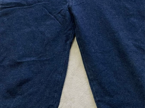 背带裤，实物颜色很好看，好搭配，本人160...