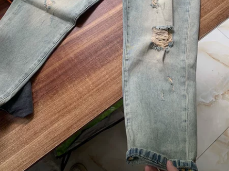 男士破洞牛仔裤29码一件，只有一件全新。开...