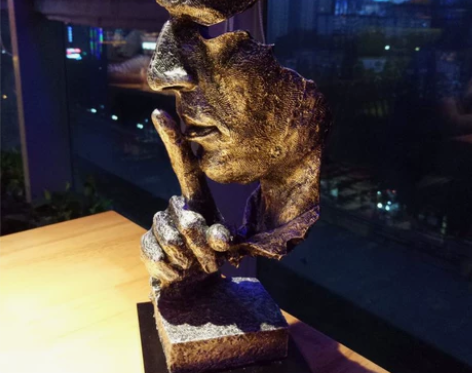 沉默是金办公桌摆件创意客厅酒柜装饰书房摆设...