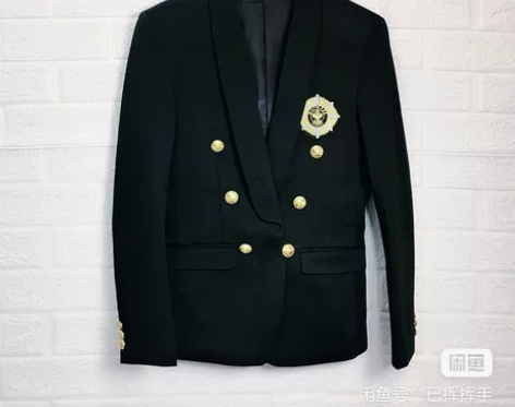 黑色网红徽章小西装欧美休闲时尚婚纱照男士西...