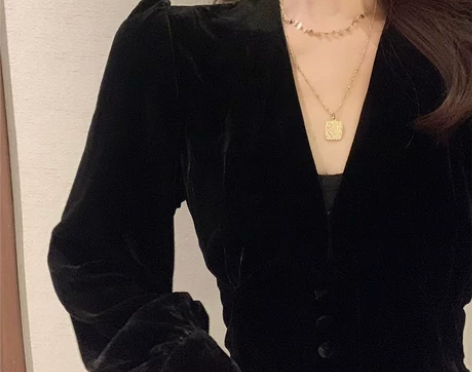 【年终盛典】大码V领泡泡袖丝绒连衣裙202...