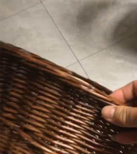 工厂直销，外贸出口柳编车筐装饰品阳台花篮挂...