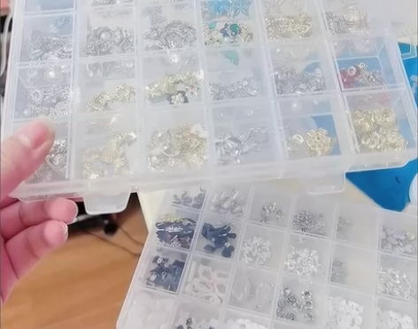 多格零件盒电子元件透明塑料收纳盒小配件分类...