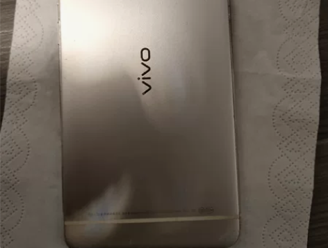 自用的vivox6D  4+32 正常开机...