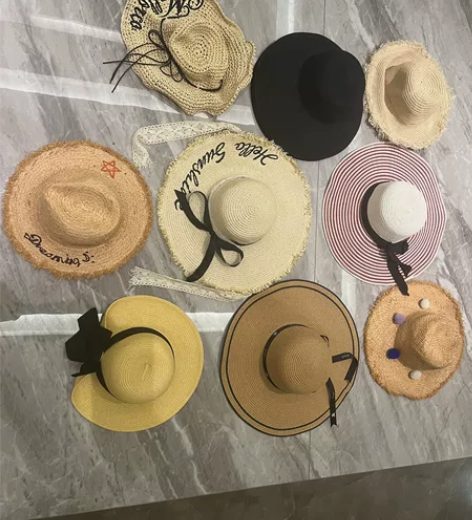 度假草帽 旅行买的 基本都就只戴了一次拍照...