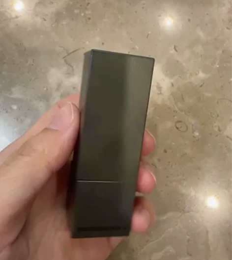 巴宝莉口红，429，方管 感兴趣的话点“我...