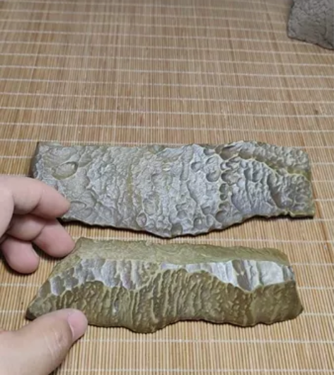 新疆戈壁绿泥石镇纸 纹路绿泥石 有包浆镇尺...