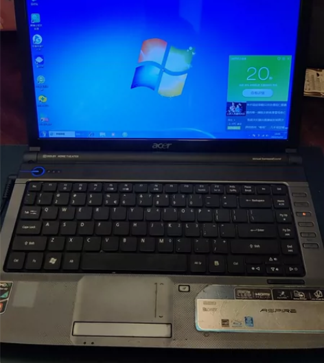 2G内存，无硬盘，其他配件齐全，宏基453...