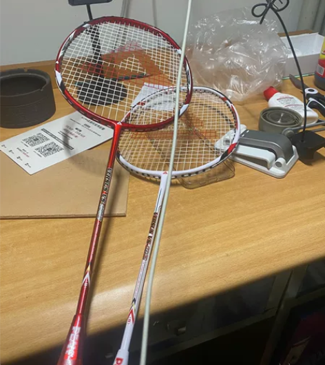 匹克羽毛球拍当时京东一百多买的大学快毕业了...