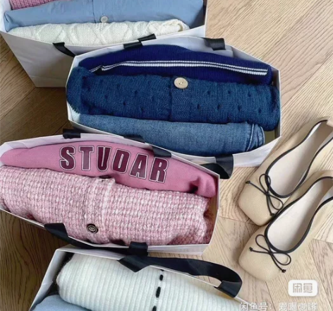 【免费送】本人穿搭博主，工作室衣服太多了穿...