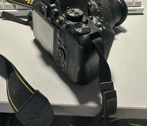 出一套尼康d3500相机，纯自用，快门少于...