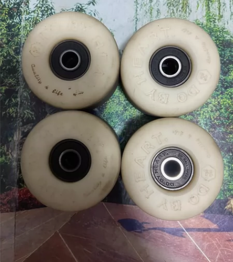 dbh动作轮硬度104A直径52mm 滑板...