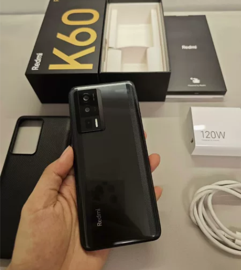 红米K60pro 采用6.67英寸全面屏 ...