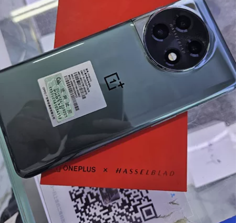 一加 11 16+512G满配 第二代骁...