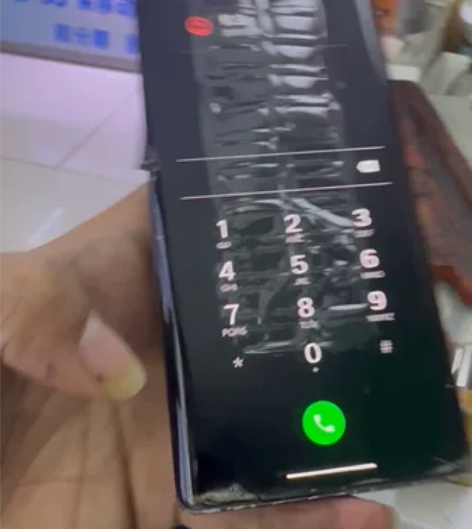 摩托罗拉x30pro 曲面屏 外爆 仅此一...