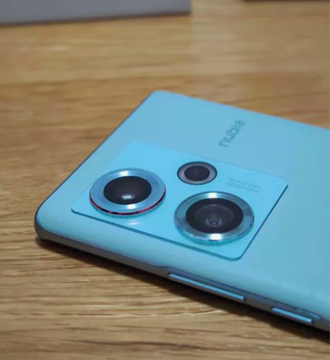 95新左右努比亚Z50第二代骁龙8Gen2...