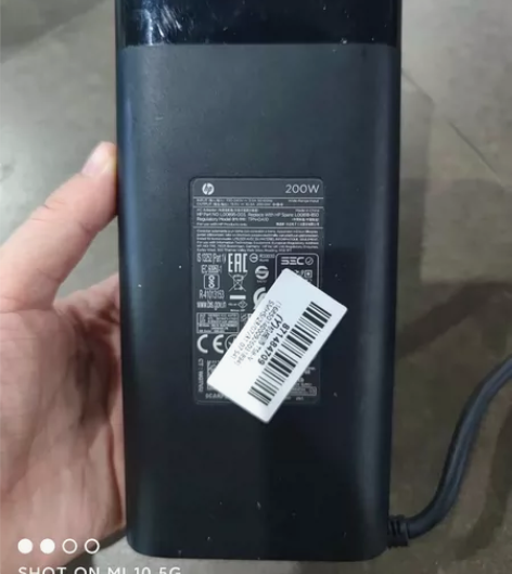 惠普HP 200W电源适配器 原厂原装带针...