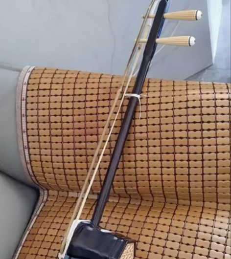 低价处理五百多二胡乐器，带包装，一次没有用...