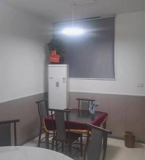 简约现代led可伸缩吊灯办公室工作室超市网...