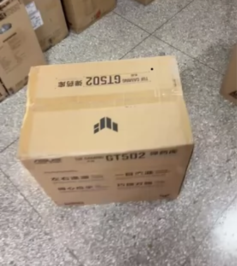 华硕TUF GAMING GT502 弹药...