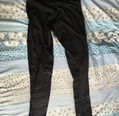 弹力紧身裤全新L码 感兴趣的话点“我想要”...