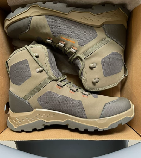 迪卡侬徒步鞋44，不防水 仅试穿全新 可以...