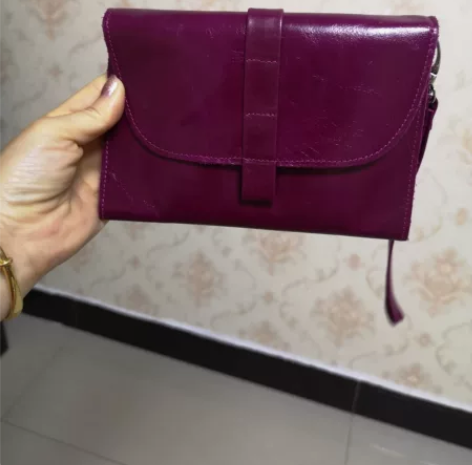 新款时尚女式钱包油蜡皮手拿包 适用对象：青...