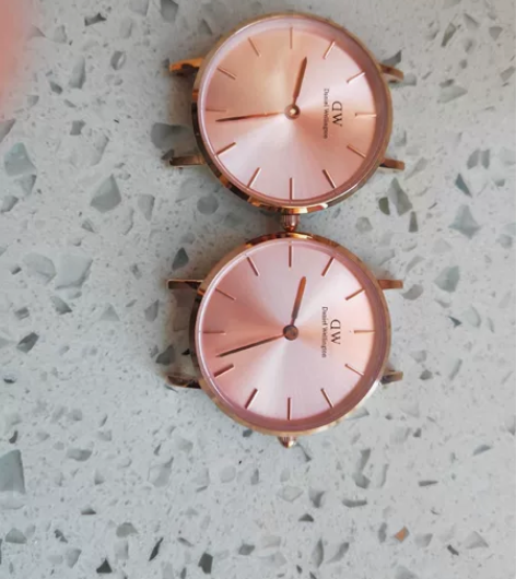 女款DW石英手表！品相好，走时正常，150...