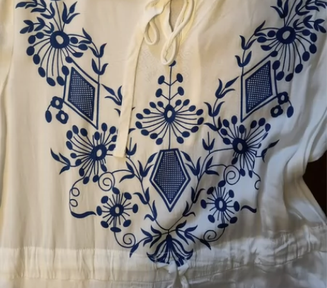 付邮送，韩都衣舍，民族风夏裙，刚从衣柜里拿...