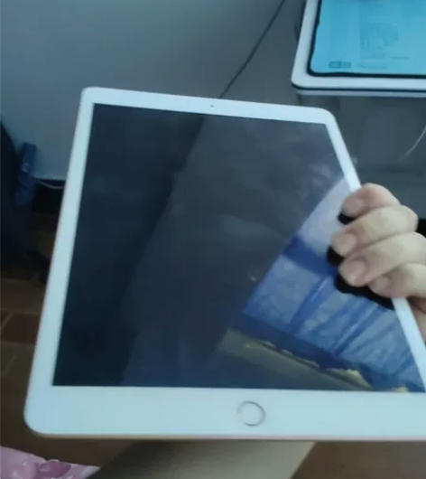 随缘慢出，自用ipad 2020 128g...