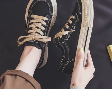 人本帆布鞋女大码女鞋41一43透气板鞋潮i...