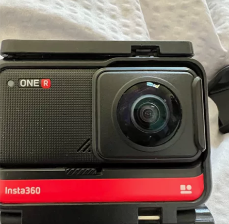 Insta360oneR全景镜头，换过原厂...