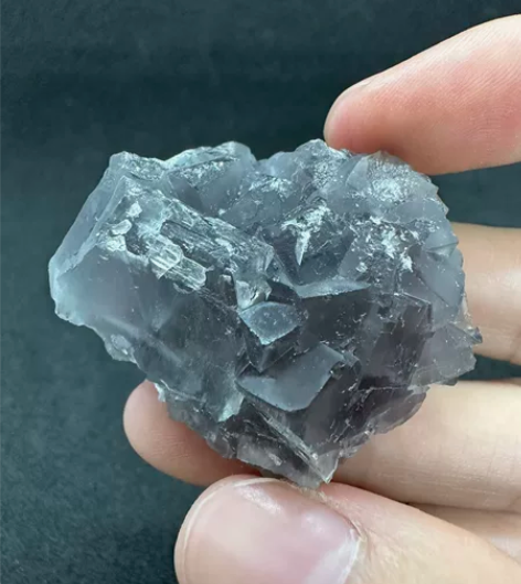 一颗水墨萤石 手机原相机灯光下拍摄 尺寸4...