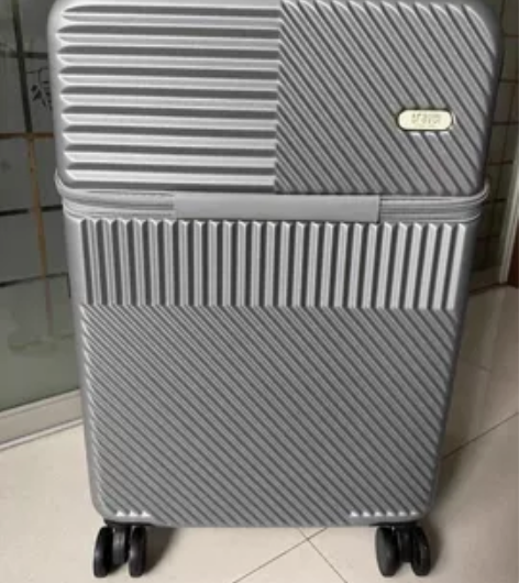 【含泪处理】20寸全新行李箱登机箱包邮in...