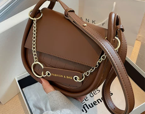 高级感小包包女2022新款秋冬小众复古斜挎...