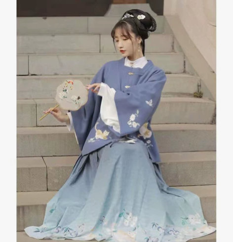 喵蝶醉五五年汉服女明制秋冬毛呢方领半袖立领...