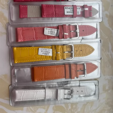 甩卖全新各色，彩色品牌表带，均25一条包邮...