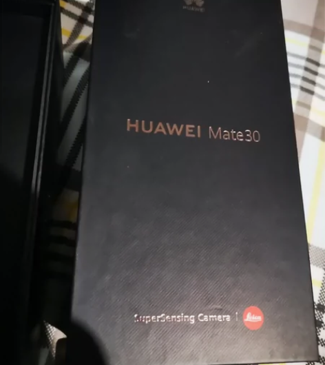 华为mate 30 （5G）8+256 翡...