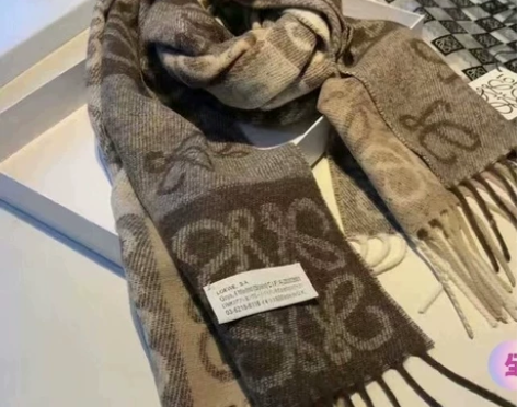 撤柜转让8条罗意威仿羊绒围巾 28包邮仿羊...