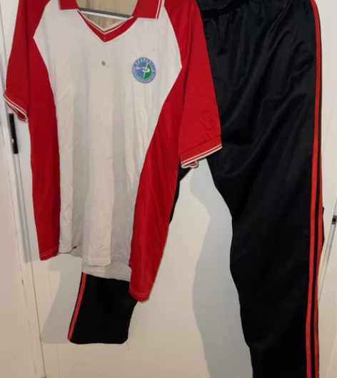 【桂K4398】容县容州一中夏季校服红色版...