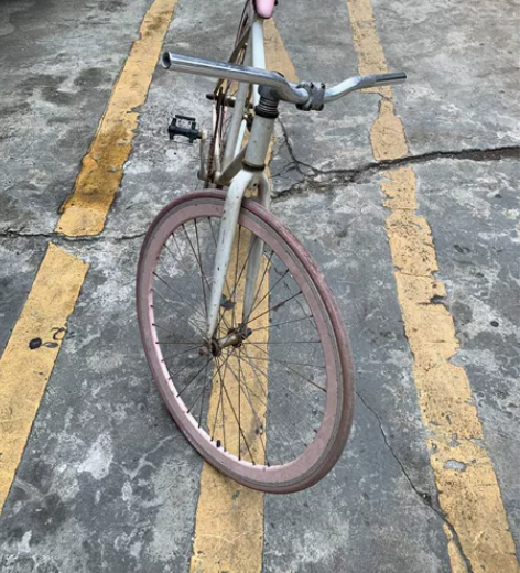 死飞芭比粉，智恒产业园自提。 感兴趣的话点...