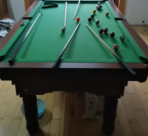 家用客厅台球桌，重150斤左右，几乎全新。...