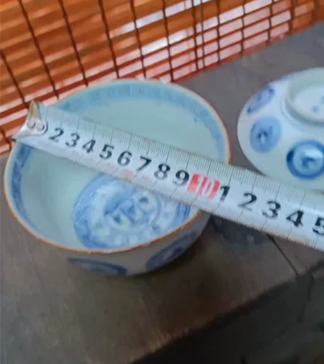 日本纯手绘青花老盖碗一个，非常老，独一无二...