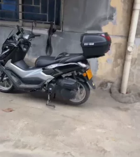 立雅牌150cc摩托车，买了三个月，上牌资...