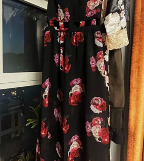 H##amp；amp；M雪纺镂空碎花度假旅...