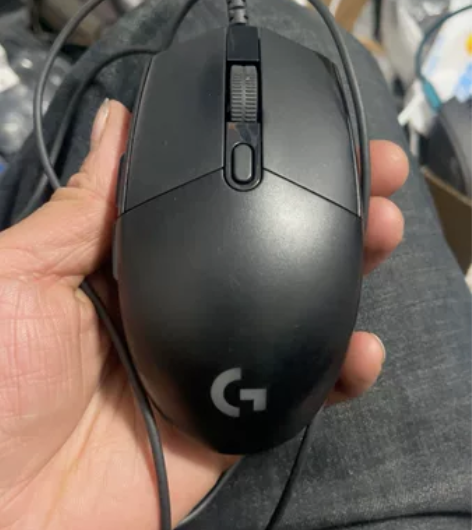 罗技G102有线游戏鼠标，国行正品，成色如...