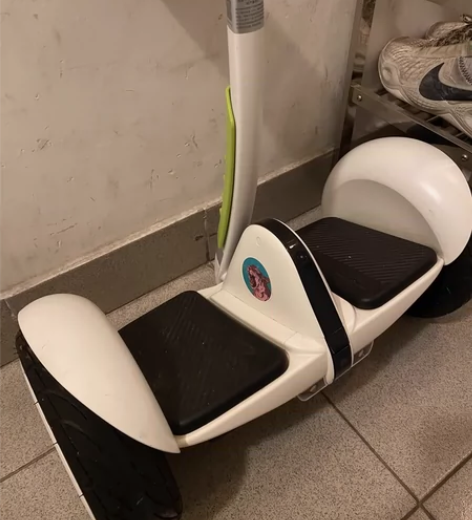 平衡车 九号 新旧如图 售出不退换 感兴趣...