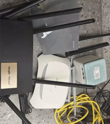 ax1800路由器打包出（标价为打包价） ...